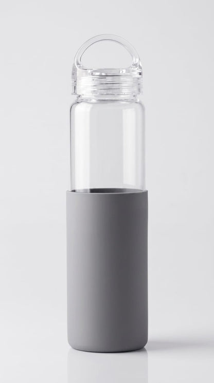 Borosilicate Glass Water Bottle 750 ml with Silicone Sleeve, Carry Loop Lid, Heat Resistant, for Hot and Cold Drinks, Leak-Resistant, Reusable Travel Bottle